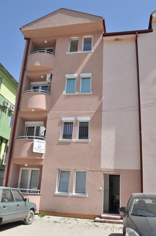Sadi Apartments أوهغيد الغرفة الصورة